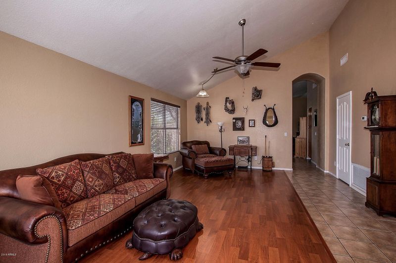 2036 S Rowen St, Mesa, AZ 85209