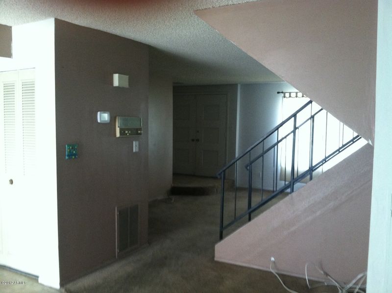 2036 W Highland Ave, Phoenix, AZ 85015