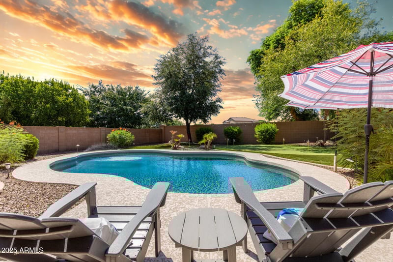 2037 Carob Dr, Chandler, AZ 85286