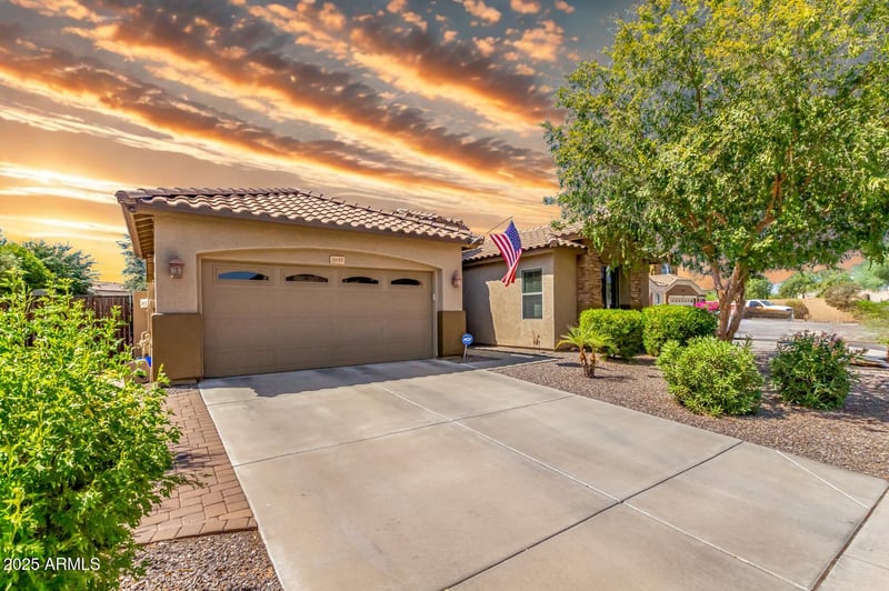 2037 Carob Dr, Chandler, AZ 85286