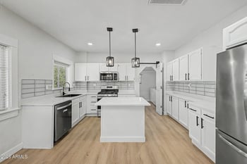 2037 N Mitchell St, Phoenix, AZ 85006