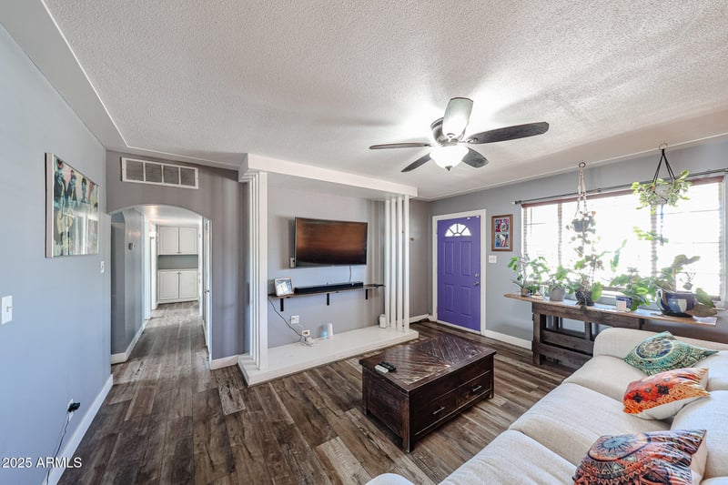 2037 State Ave, Phoenix, AZ 85021