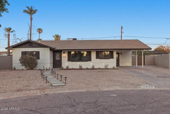 2038 E Cheery Lynne Rd, Phoenix, AZ 85016