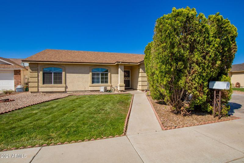 2038 E Devon Rd, Gilbert, AZ 85296