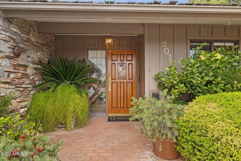 2038 E Solano Dr, Phoenix, AZ 85016