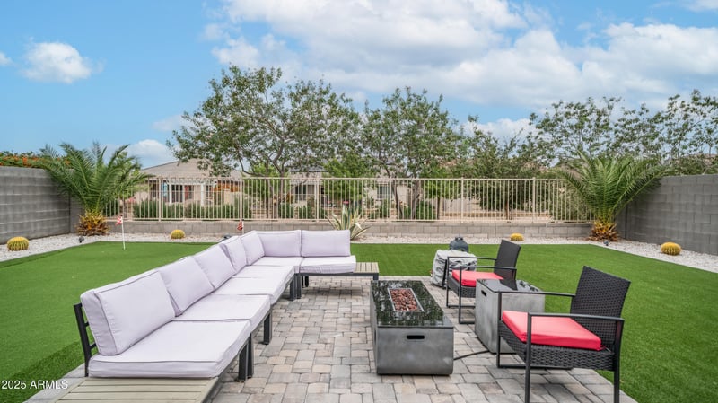 2038 Emrie Ave, San Tan Valley, AZ 85144