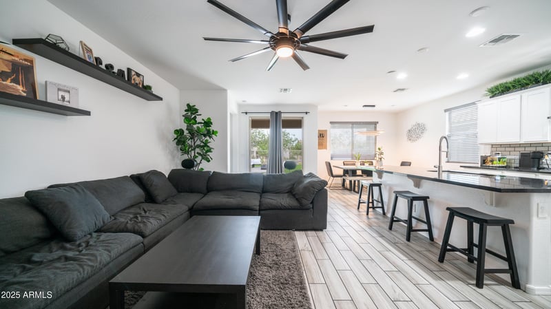 2038 Emrie Ave, San Tan Valley, AZ 85144