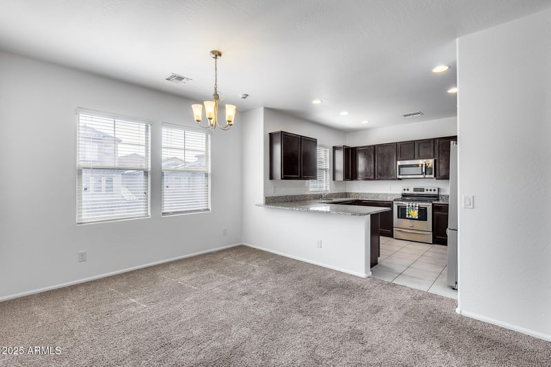 2039 77th Dr, Phoenix, AZ 85035