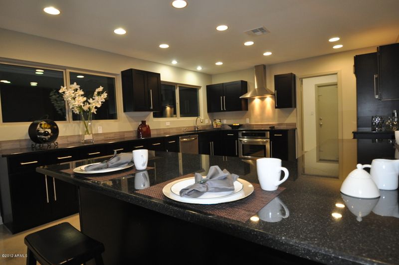 2039 E Pasadena Ave, Phoenix, AZ 85016