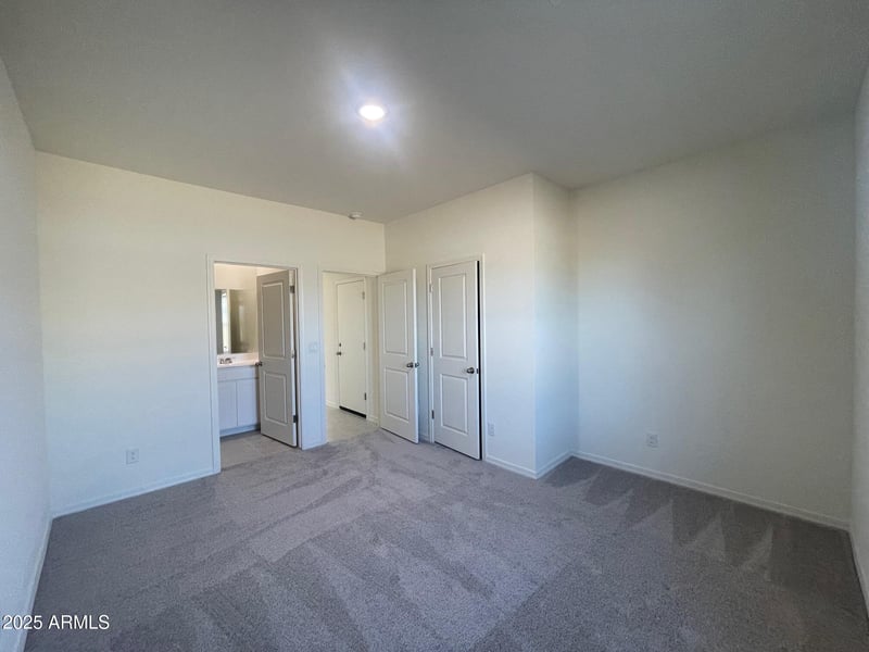 2039 Night Rider Rd, San Tan Valley, AZ 85140
