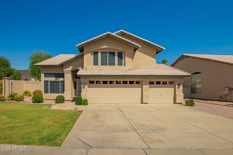 20391 55th Dr, Glendale, AZ 85308