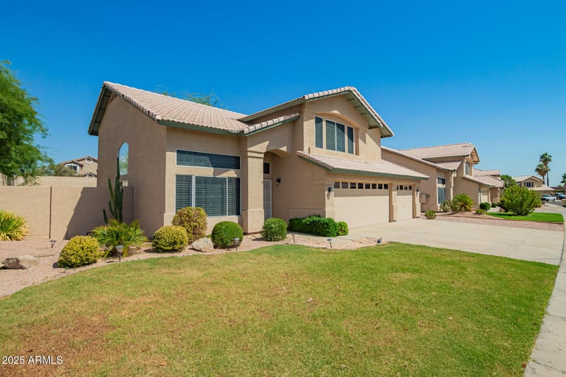 20391 55th Dr, Glendale, AZ 85308