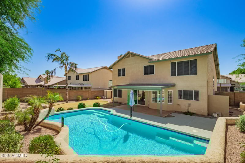 20391 55th Dr, Glendale, AZ 85308