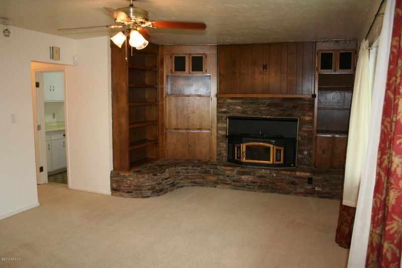 204 E El Camino Dr, Phoenix, AZ 85020