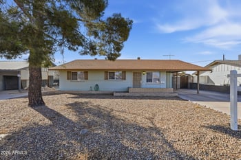 204 Hampton Ave, Mesa, AZ 85210