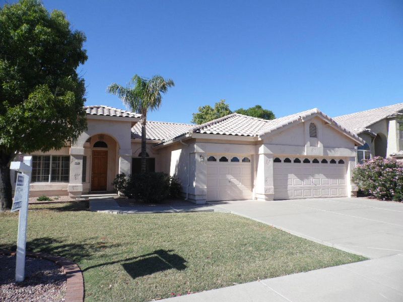 204 S Laguna Dr, Gilbert, AZ 85233