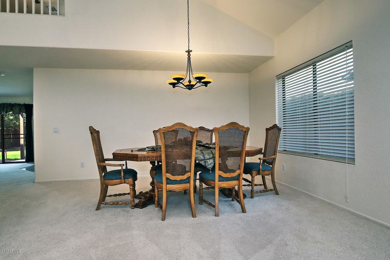 2040 E Parkside Ln, Phoenix, AZ 85024