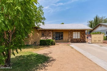 2040 E Whitton Ave, Phoenix, AZ 85016