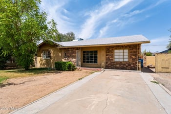 2040 E Whitton Ave, Phoenix, AZ 85016
