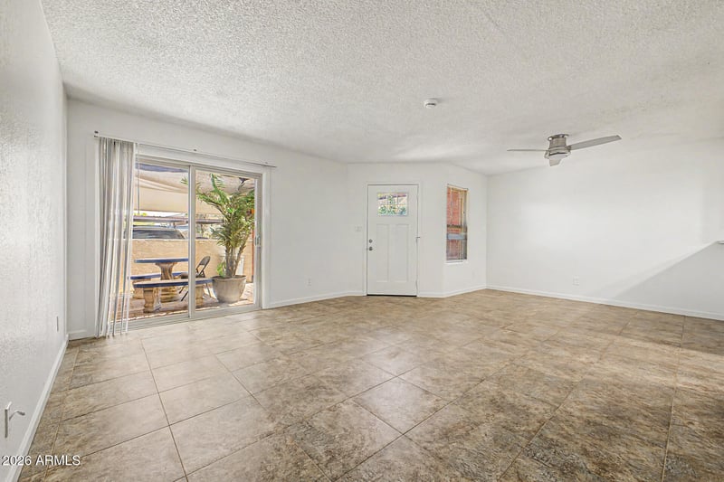 2040 S Longmore St #40, Mesa, AZ 85202