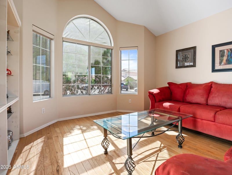 20404 28th Pl, Phoenix, AZ 85050