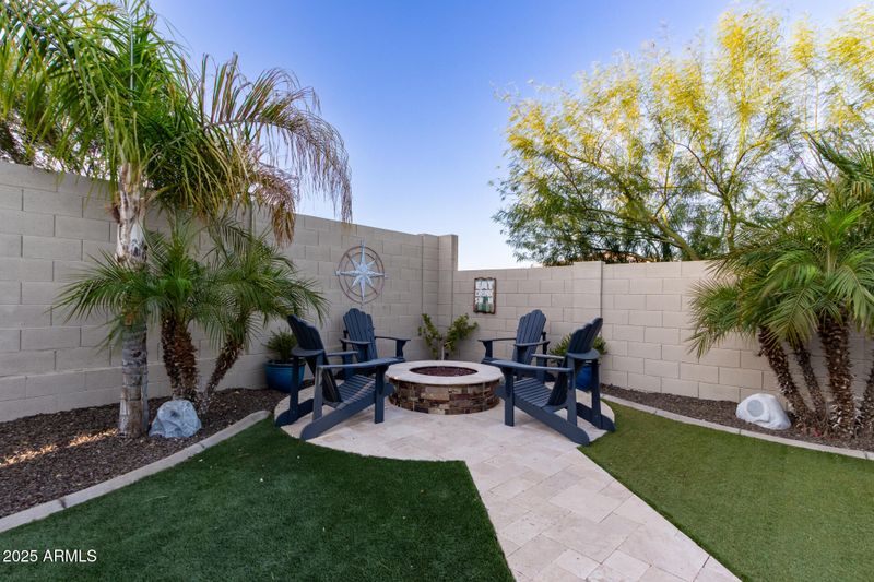 20404 W Crescent Dr, Buckeye, AZ 85396