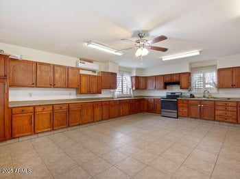 20405 42 Ave, Glendale, AZ 85308