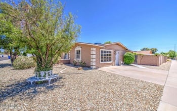 2041 Des Moines St, Mesa, AZ 85213