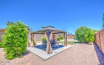 2041 Des Moines St, Mesa, AZ 85213