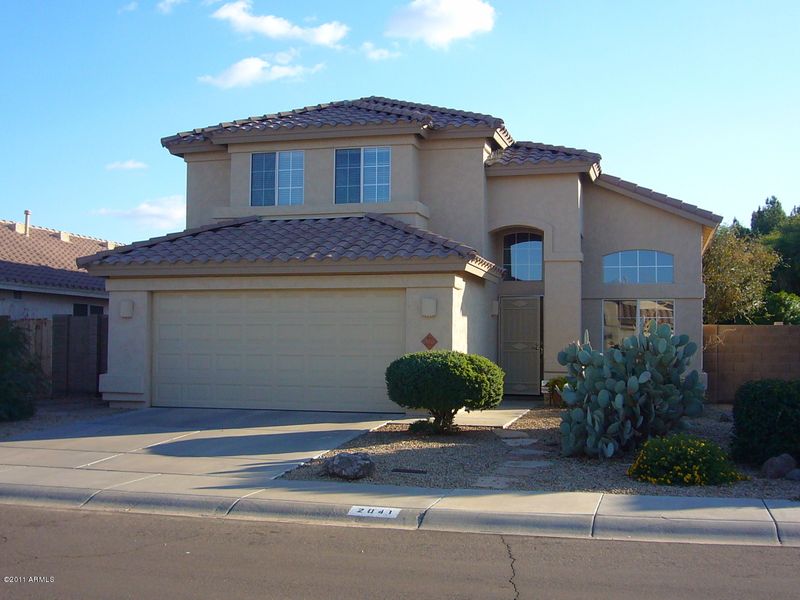 2041 E Angela Dr, Phoenix, AZ 85022