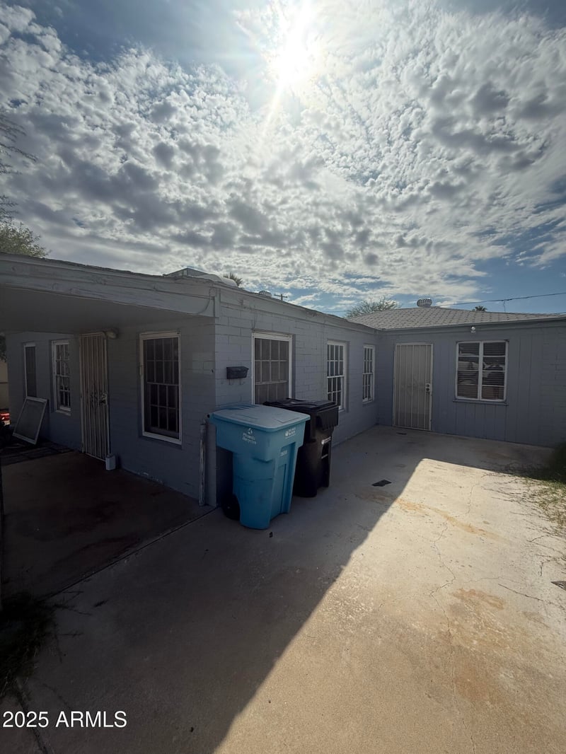 2041 Harvard St, Phoenix, AZ 85006