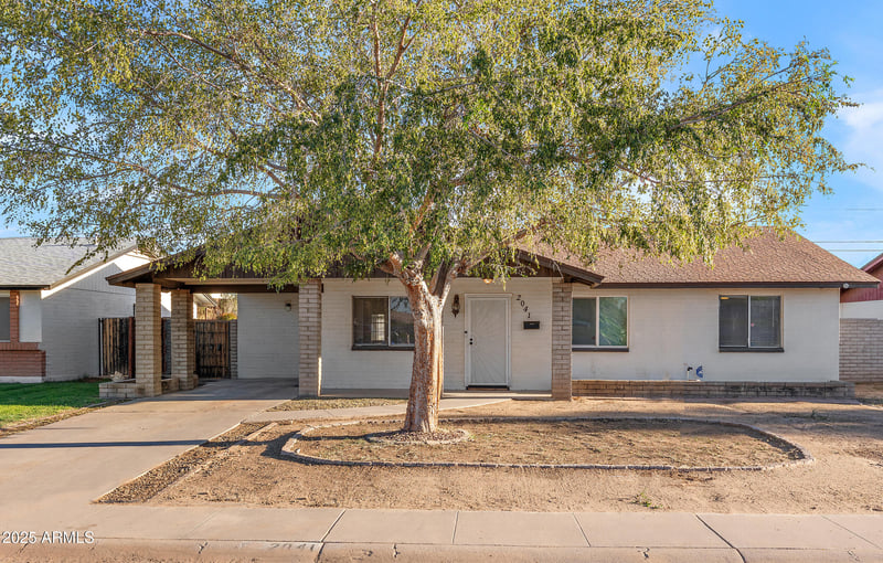 2041 Hidalgo Ave, Phoenix, AZ 85041