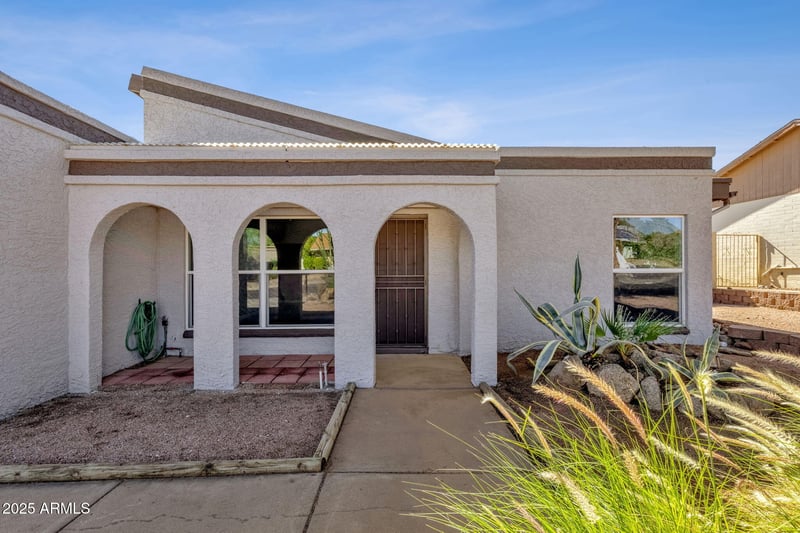 2041 Karen Dr, Phoenix, AZ 85022