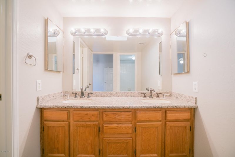 2041 N 87th Way #101, Scottsdale, AZ 85257