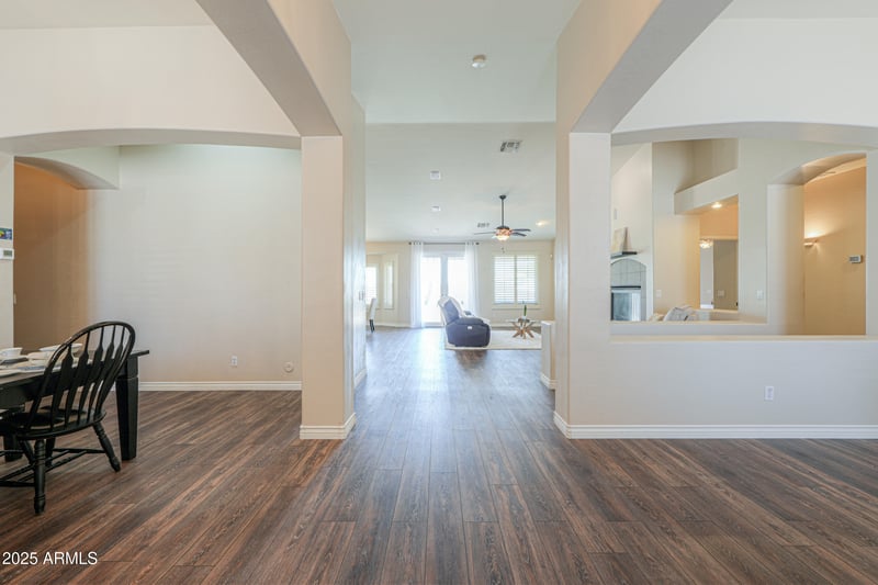 2041 Palm Beach Dr, Chandler, AZ 85249