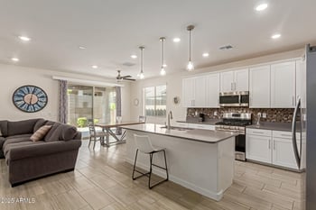 20410 Calle Encorvada Ln, Buckeye, AZ 85396