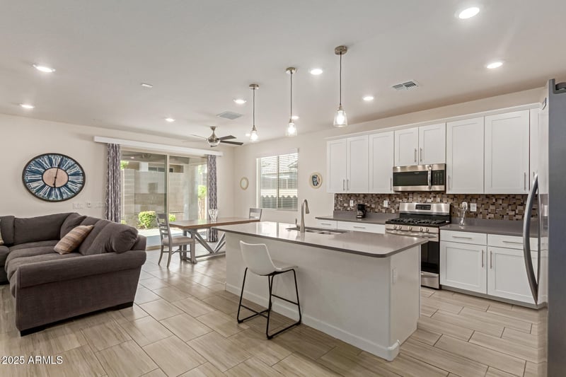 20410 Calle Encorvada Ln, Buckeye, AZ 85396