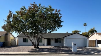 2042 64th Dr, Phoenix, AZ 85035