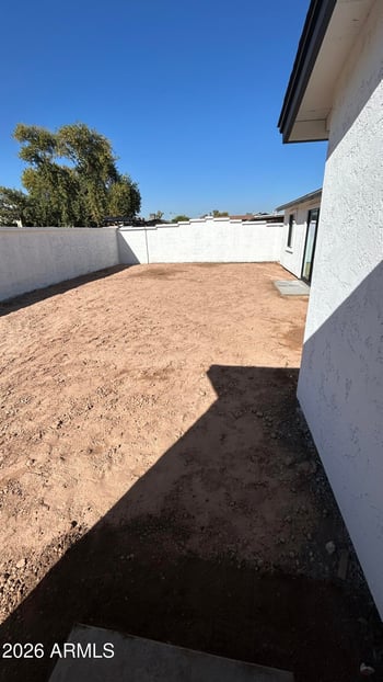 2042 64th Dr, Phoenix, AZ 85035