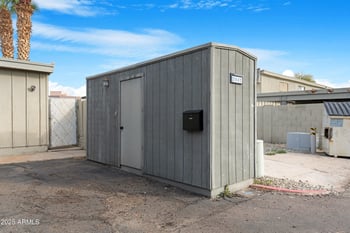 2042 Elm St, Phoenix, AZ 85015