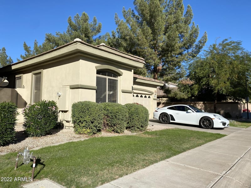 2042 Periwinkle Way, Chandler, AZ 85248