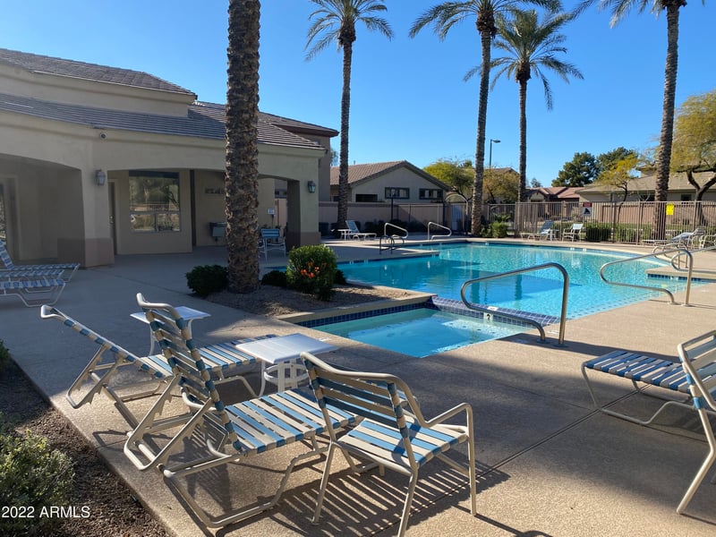 2042 Periwinkle Way, Chandler, AZ 85248
