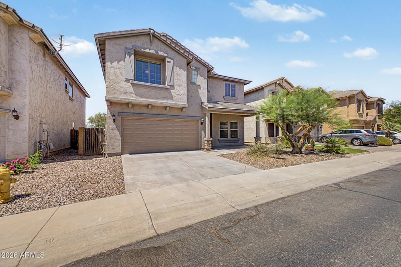 2042 Davis Rd, Phoenix, AZ 85023