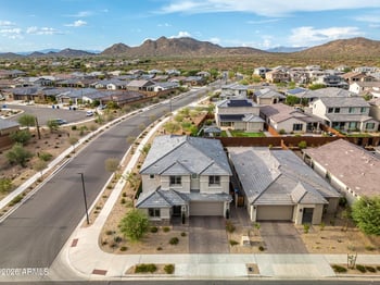 2042 W Desert Forest Trl, Phoenix, AZ 85085