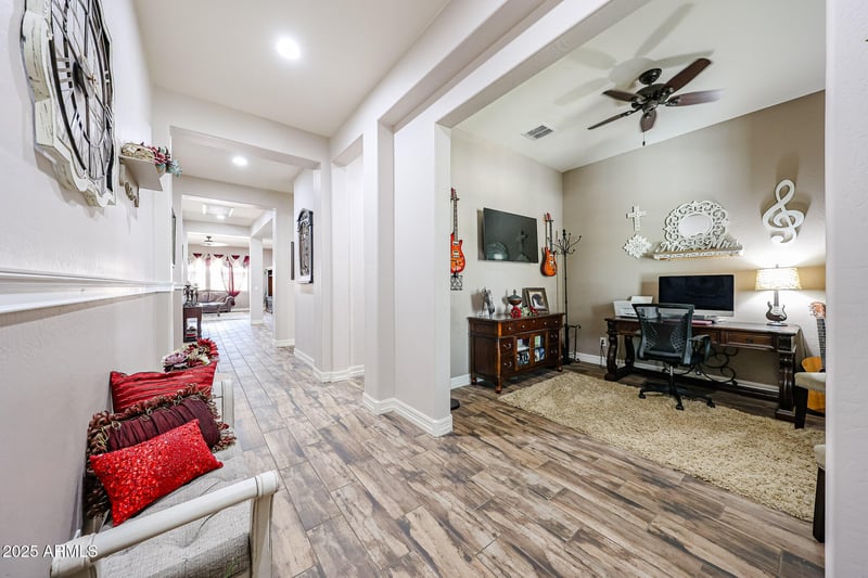 20421 Legend Trl, Buckeye, AZ 85396