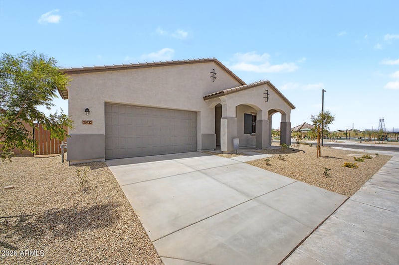 20422 222nd Dr, Surprise, AZ 85387