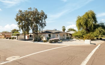 2043 Clarendon Ave, Phoenix, AZ 85016
