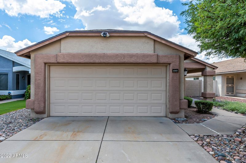 2043 E Paradise Ln, Phoenix, AZ 85022