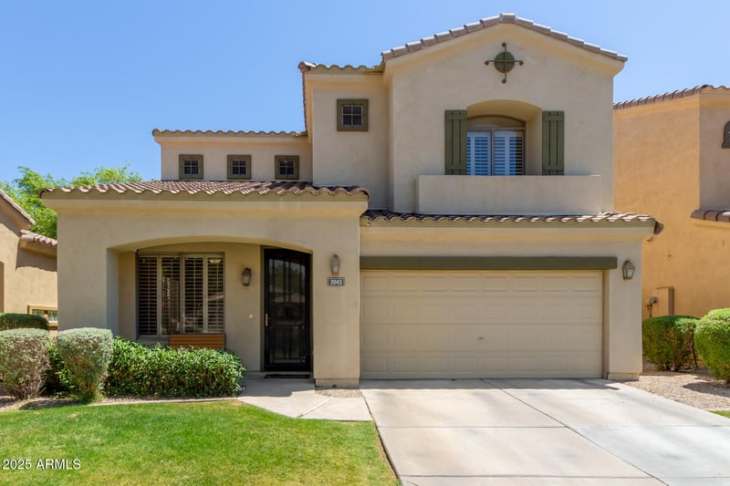 2043 Periwinkle Way, Chandler, AZ 85248