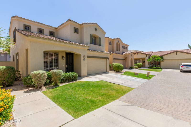 2043 Periwinkle Way, Chandler, AZ 85248